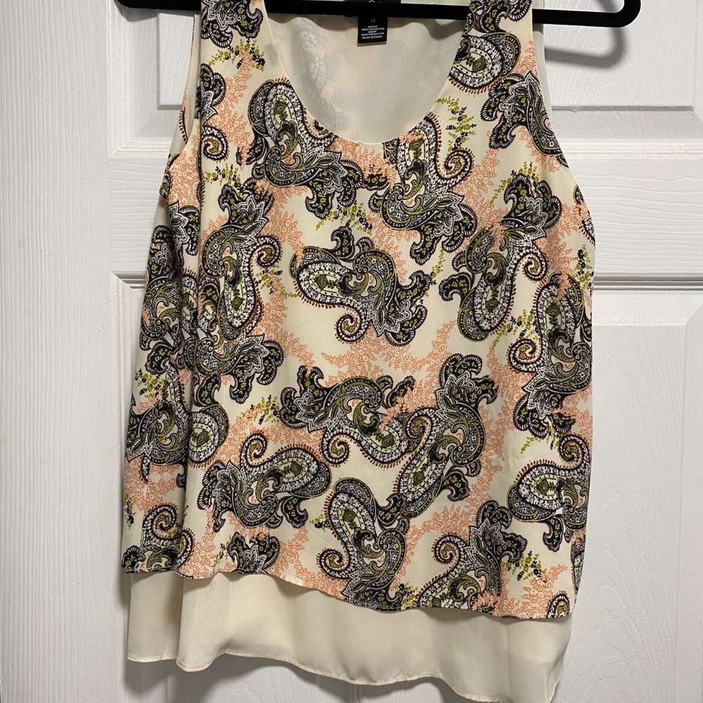 Sleeveless, layered blouse